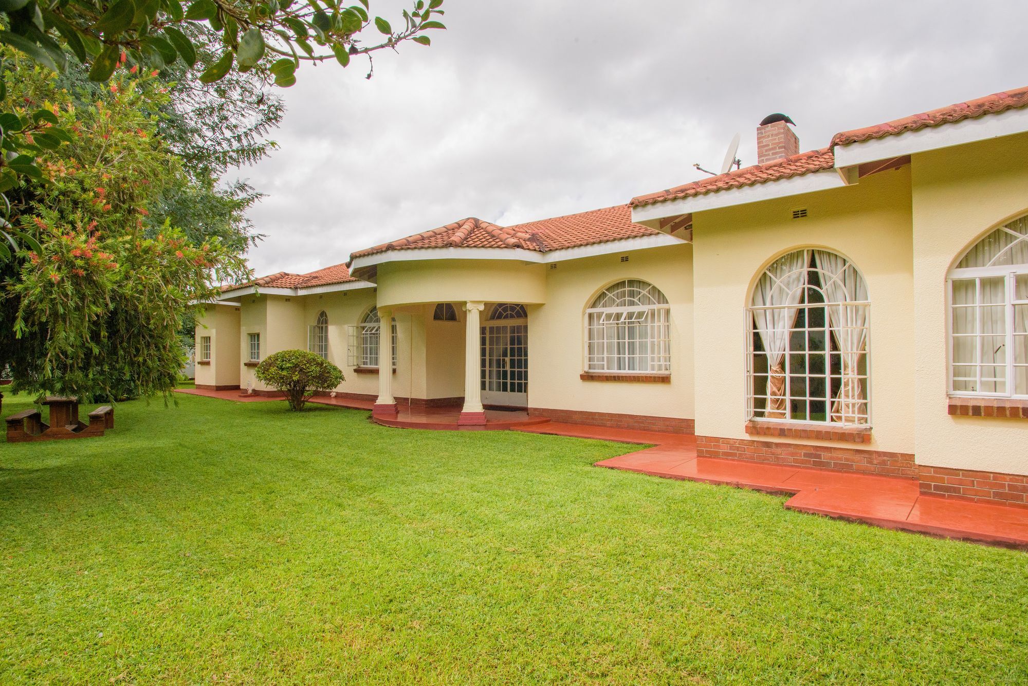 Art Lodges Harare Exterior photo